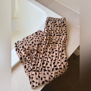 Reverse Tan and Black Leopard Print Skirt